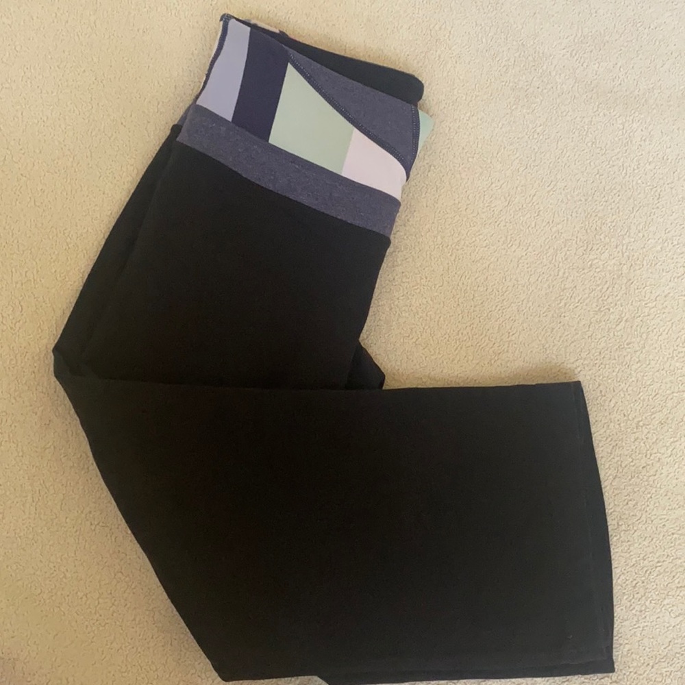 Lululemon wide leg Crop